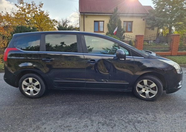 Peugeot 5008 cena 10900 przebieg: 232800, rok produkcji 2010 z Praszka małe 254